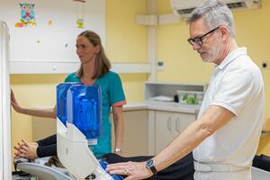 Radiologie-Chefarzt-Dr-Gerd-Schreiter-_MTRA-Susanne-Leitow
